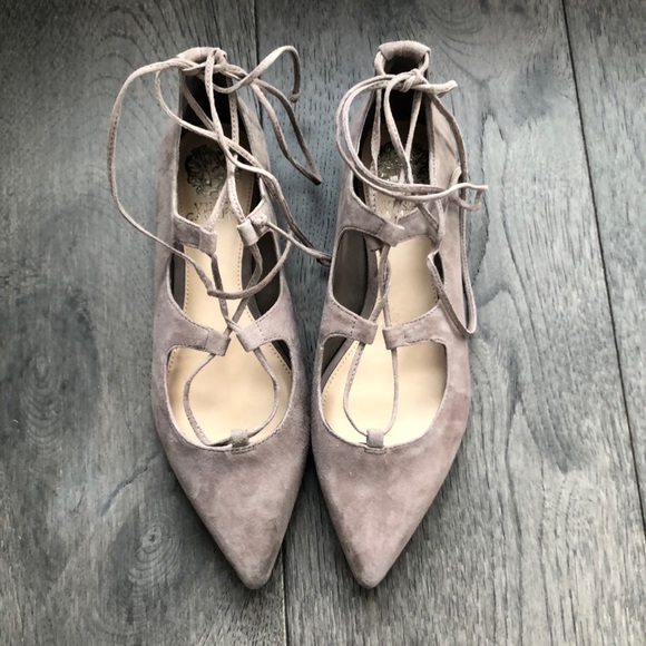 Vince Camuto Shoes - Vince Camuto Gray suede lace up woman’s flat